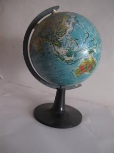 1960s' globe